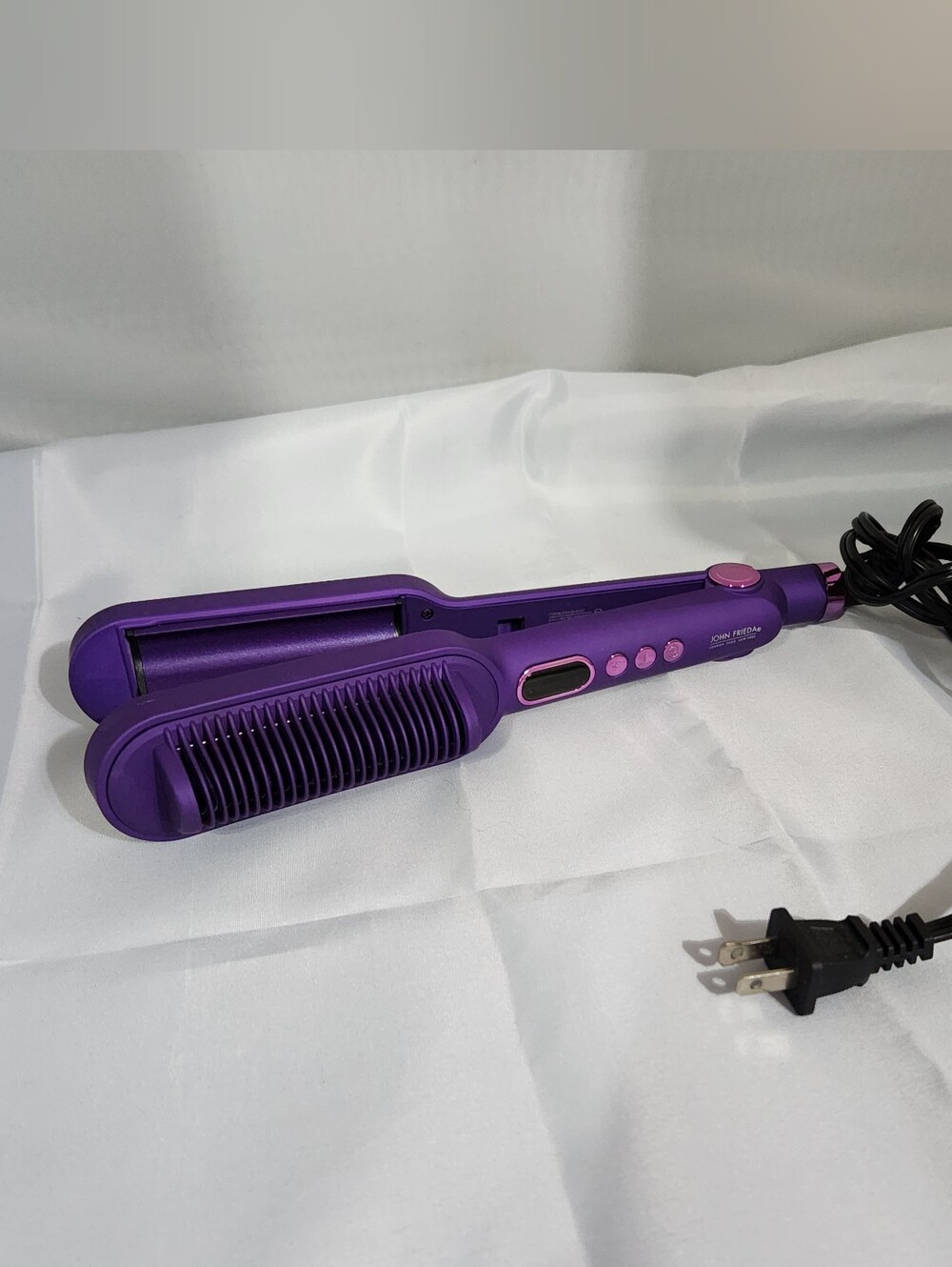 Professional Purple Hair Straightening Brush with Temperature Controls